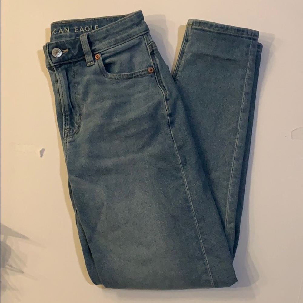 NWOT American Eagle stretch high waisted mom jeans